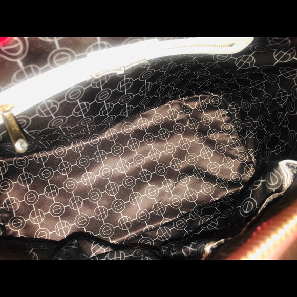 ❌❌SOLD❌❌AUTHENTIC 🤩🤩Henri bendel - Picture 6 of 8